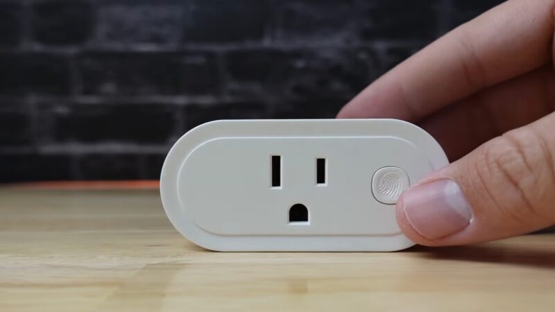 Smart plug